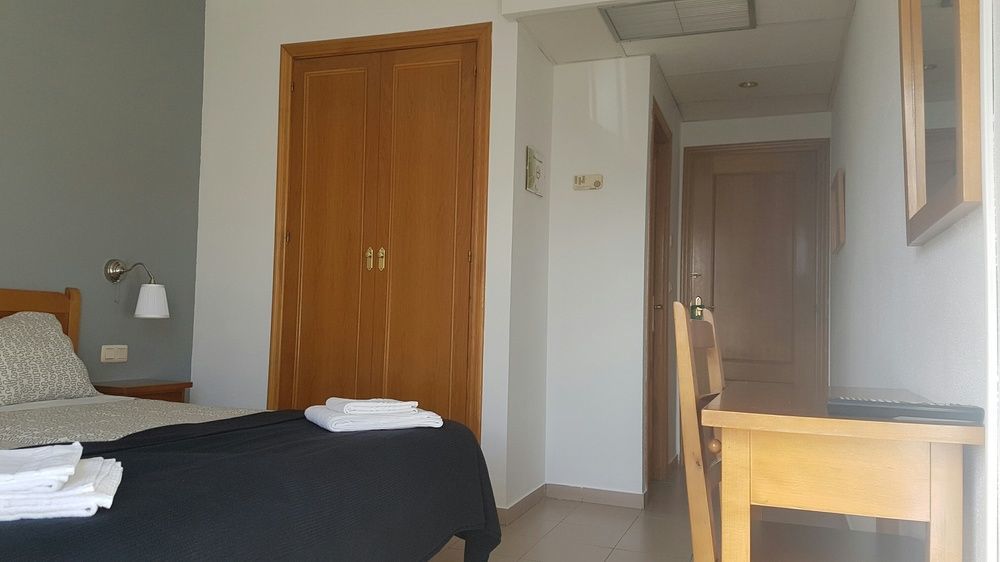 Hotel Avenida Del Sotillo ラ・ラストリージャ エクステリア 写真